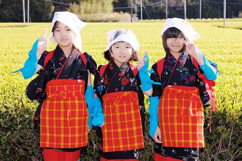 茶娘になれる⾐装を 無料で貸し出し！